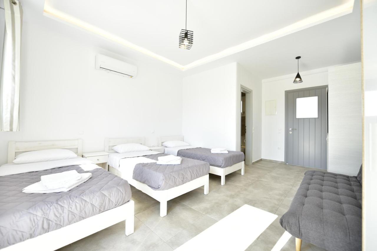Phoenix * Mykonos Town